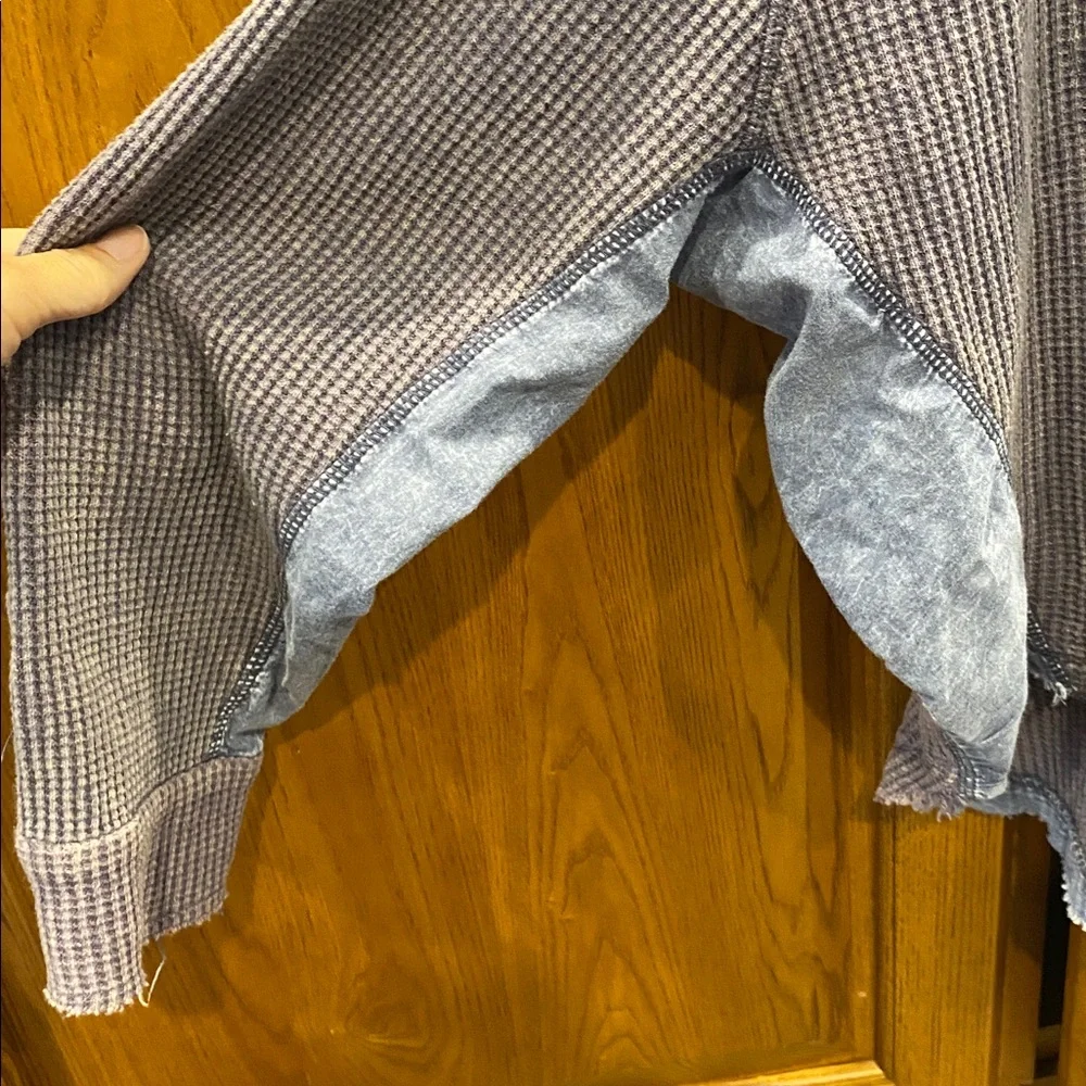 Oli & Hali Blue Textured Knit Shacket size small - Picture 4 of 7